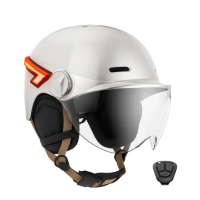 CASR Glow Casco con visera orejeras Intermitentes para patinete electrico