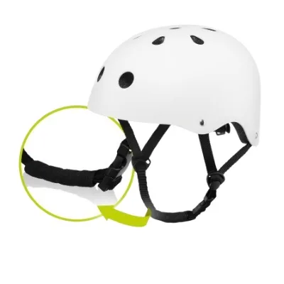 Detalle de la correa con almohadilla protectora de barbilla del casco Lionelo Helmet
